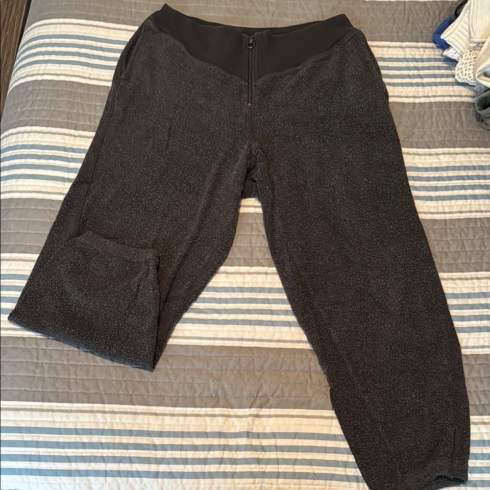 Black Fleece Jogger Pants